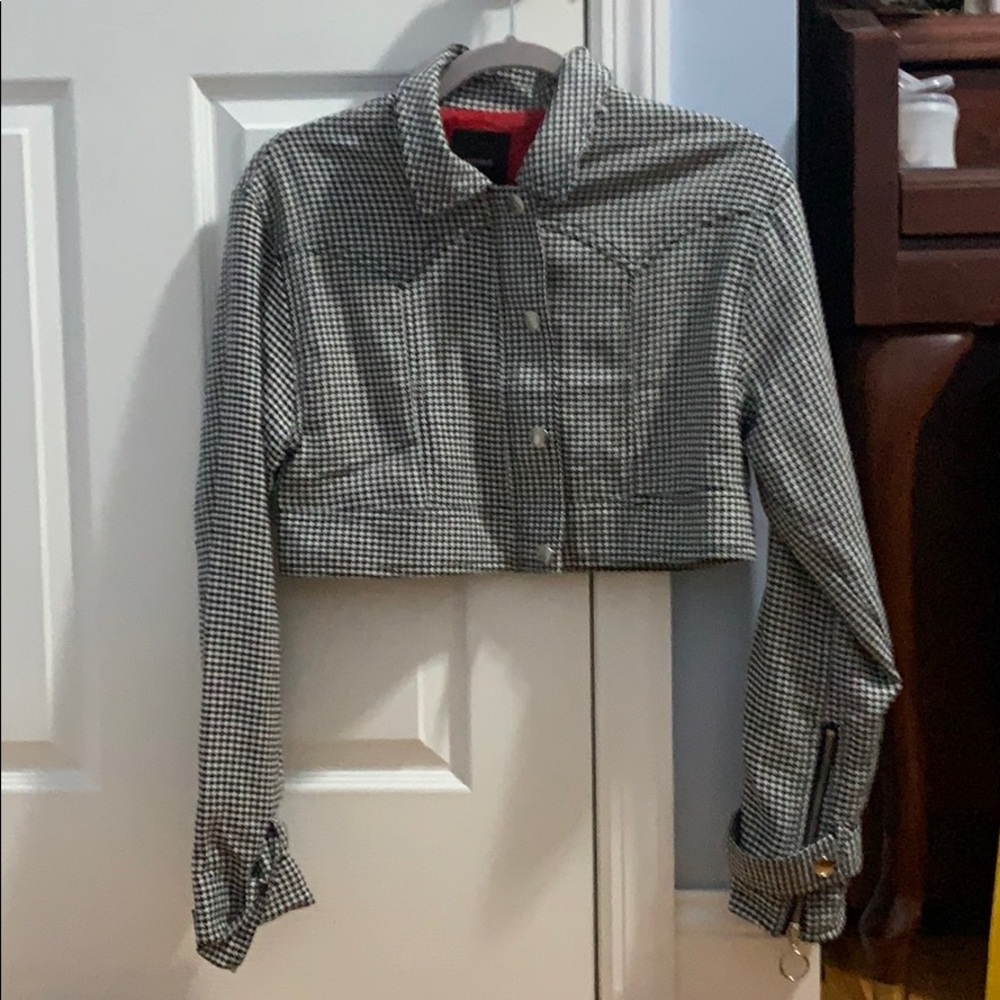 Cropped houndstooth jacket